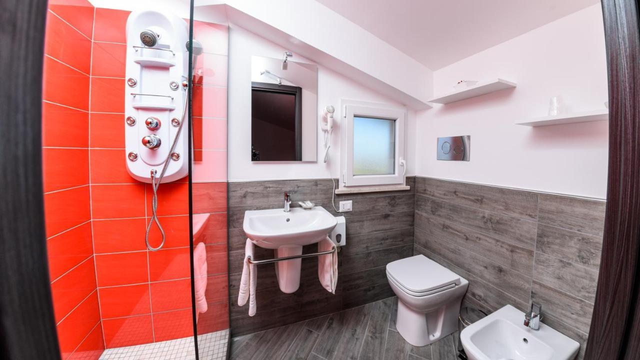 B&B Villa Fiorita เปียซซา อาร์เมรีนา ภายนอก รูปภาพ