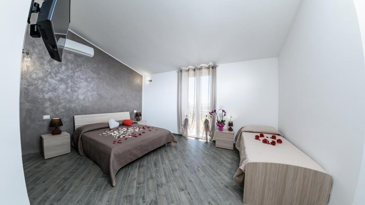 B&B Villa Fiorita เปียซซา อาร์เมรีนา ภายนอก รูปภาพ