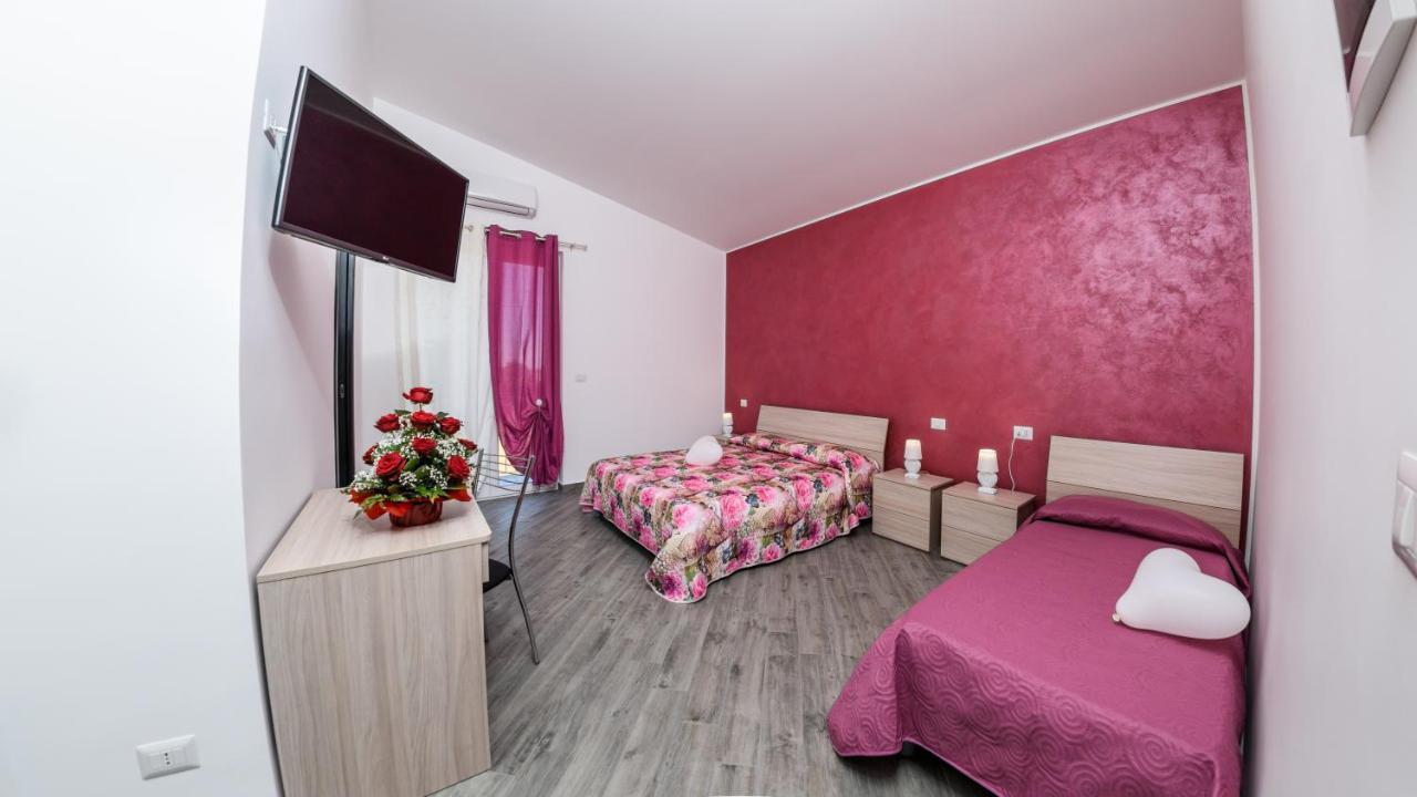 B&B Villa Fiorita เปียซซา อาร์เมรีนา ภายนอก รูปภาพ