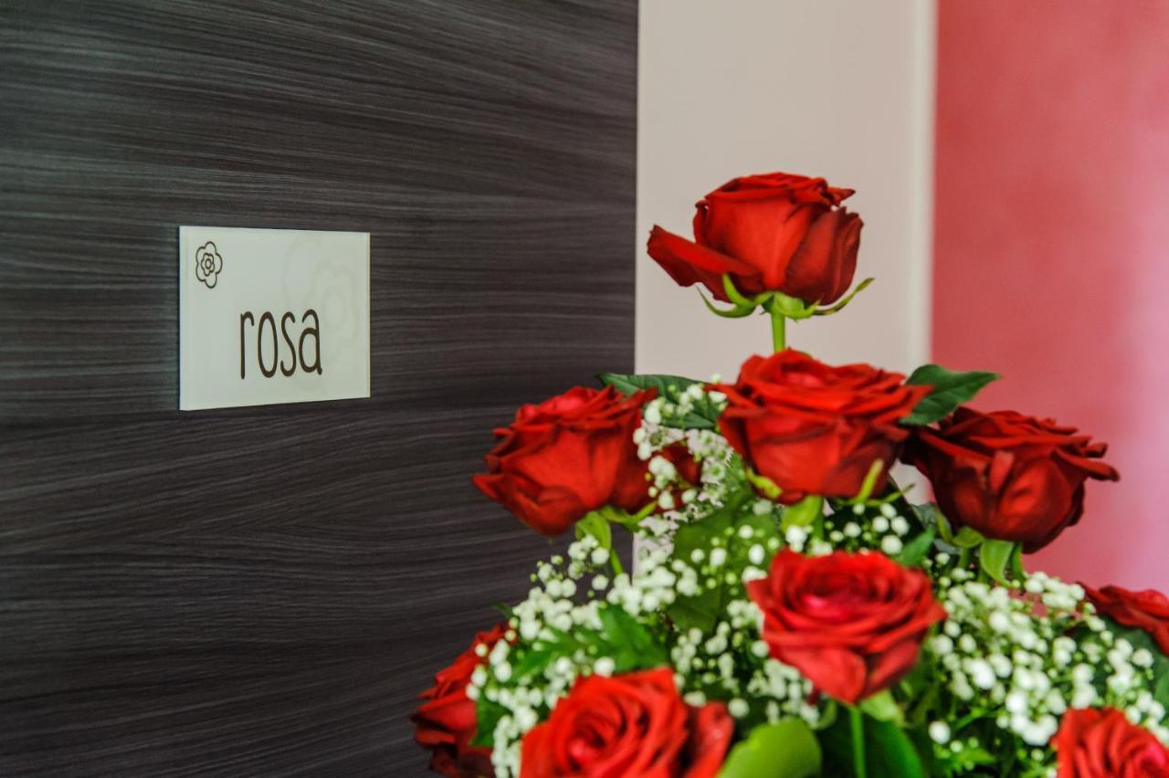 B&B Villa Fiorita เปียซซา อาร์เมรีนา ภายนอก รูปภาพ