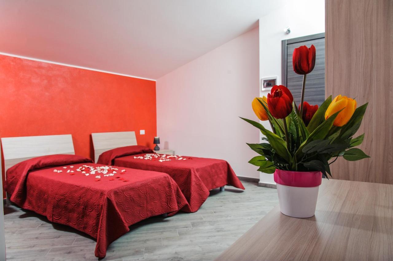 B&B Villa Fiorita เปียซซา อาร์เมรีนา ภายนอก รูปภาพ