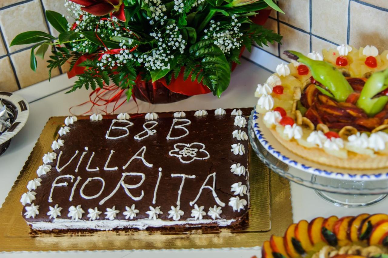 B&B Villa Fiorita เปียซซา อาร์เมรีนา ภายนอก รูปภาพ