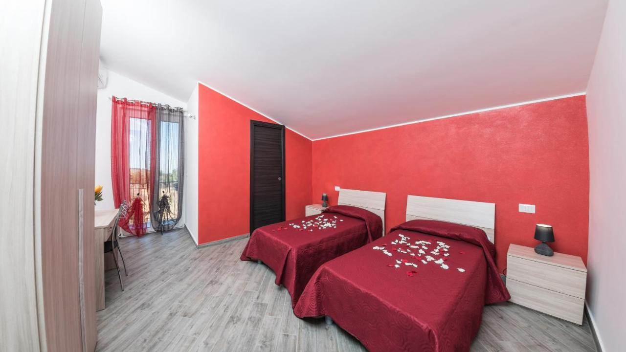B&B Villa Fiorita เปียซซา อาร์เมรีนา ภายนอก รูปภาพ